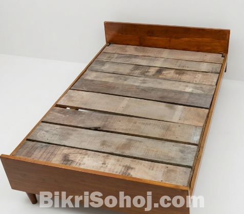 সেগুন কাঁঠের খাট